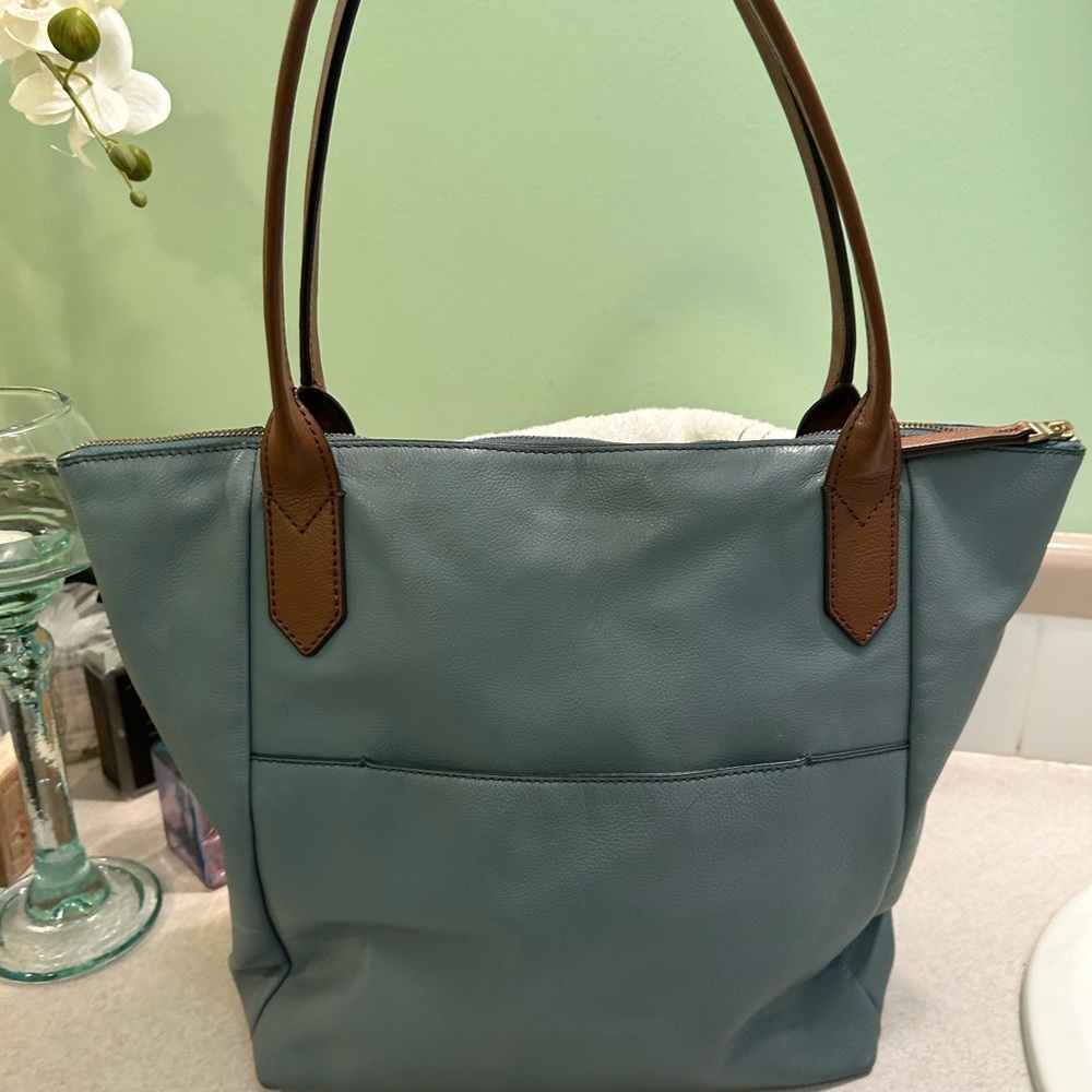 FOSSIL FIONA BEAUTIFUL LEATHER TEAL AQUA HANDBAG W RICH BROWN ACCENTS/HANDLES